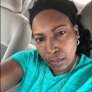 Meet your Posher, Veronica